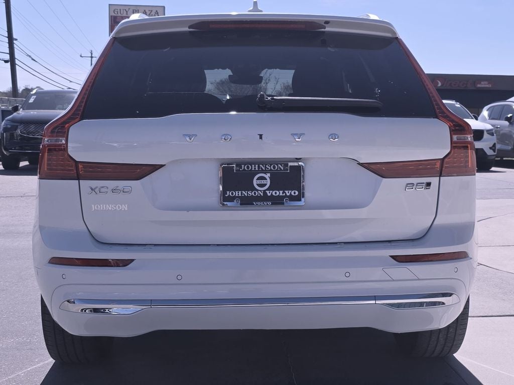 2023 Volvo XC60 B5 Plus Bright Theme