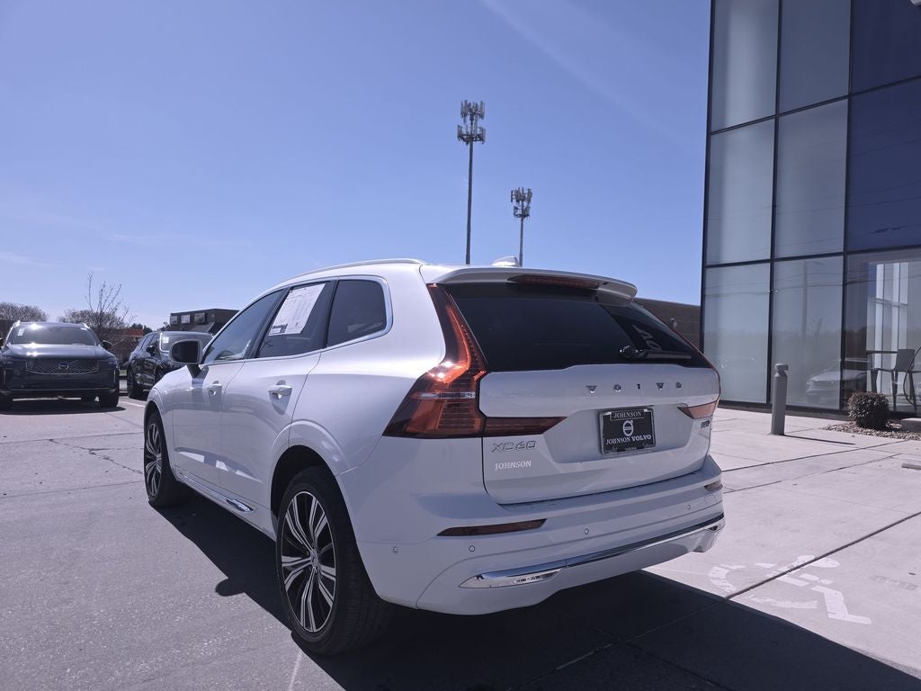 2023 Volvo XC60 B5 Plus Bright Theme