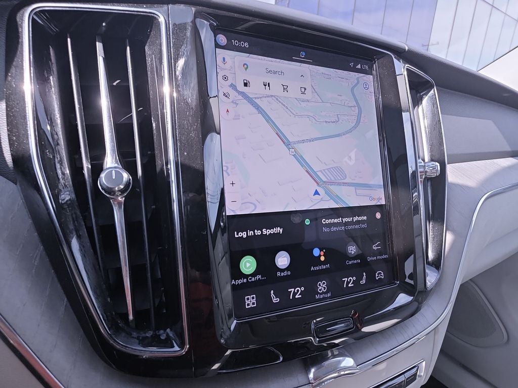 2023 Volvo XC60 B5 Plus Bright Theme