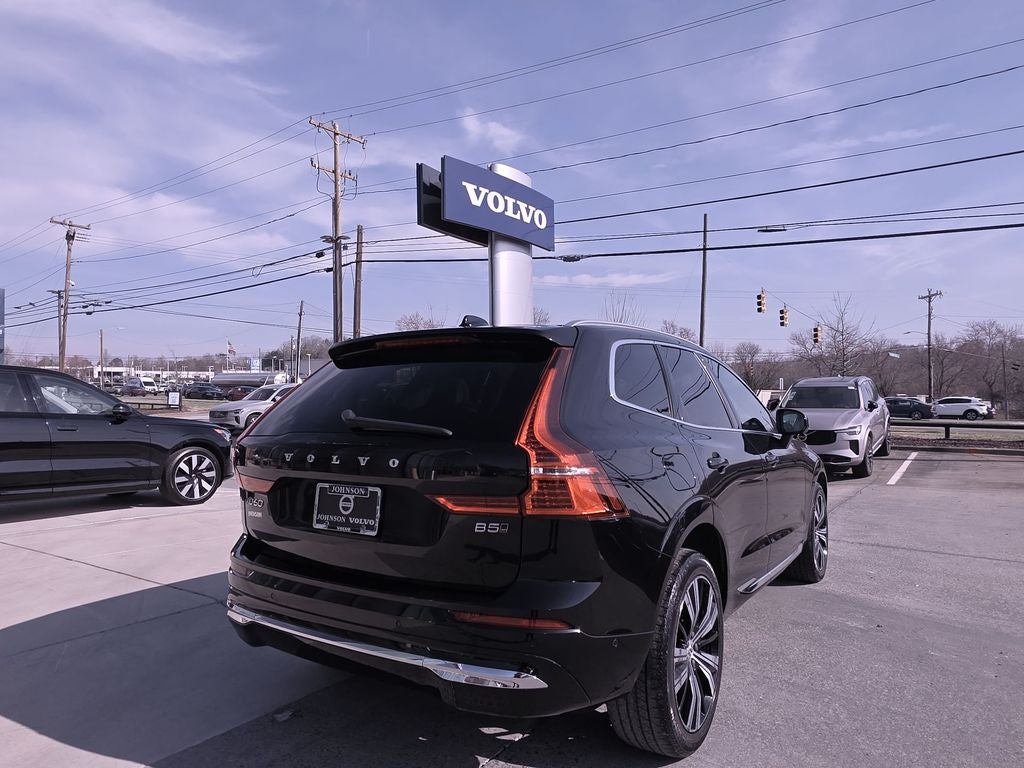 2023 Volvo XC60 B5 Plus Bright Theme