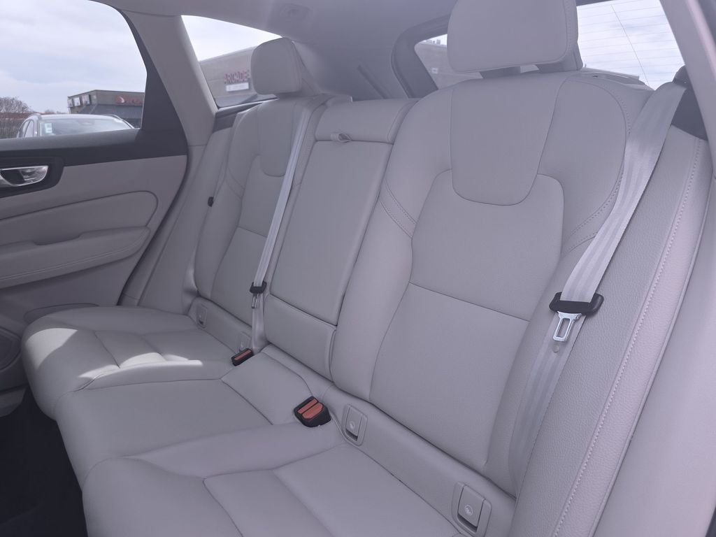 2023 Volvo XC60 B5 Core