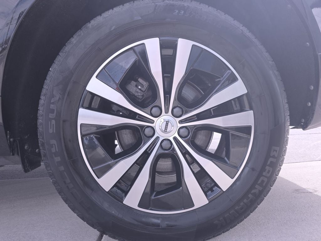 2023 Volvo XC60 B5 Core