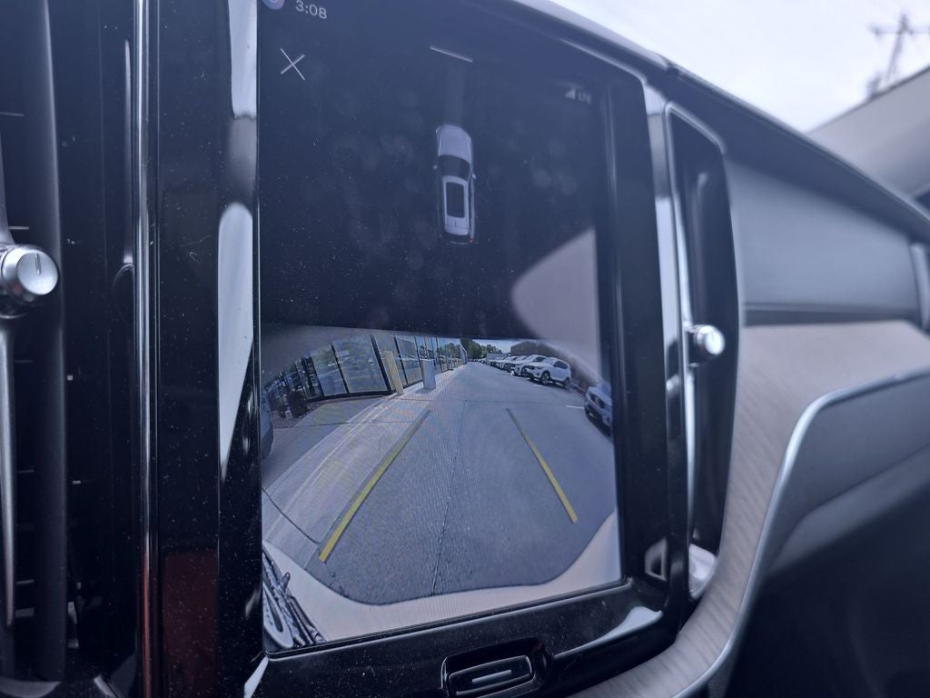 2022 Volvo XC60 B5 Inscription