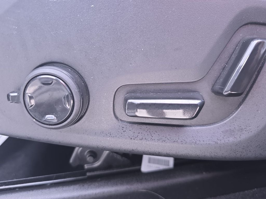 2022 Volvo XC60 B5 Inscription
