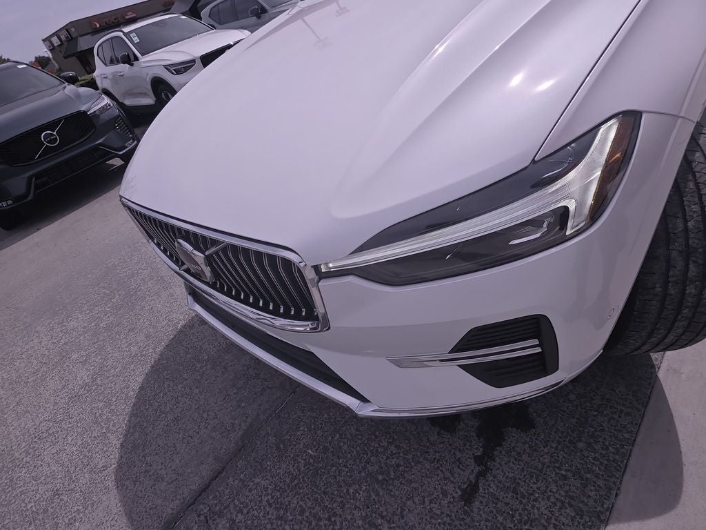 2022 Volvo XC60 B5 Inscription