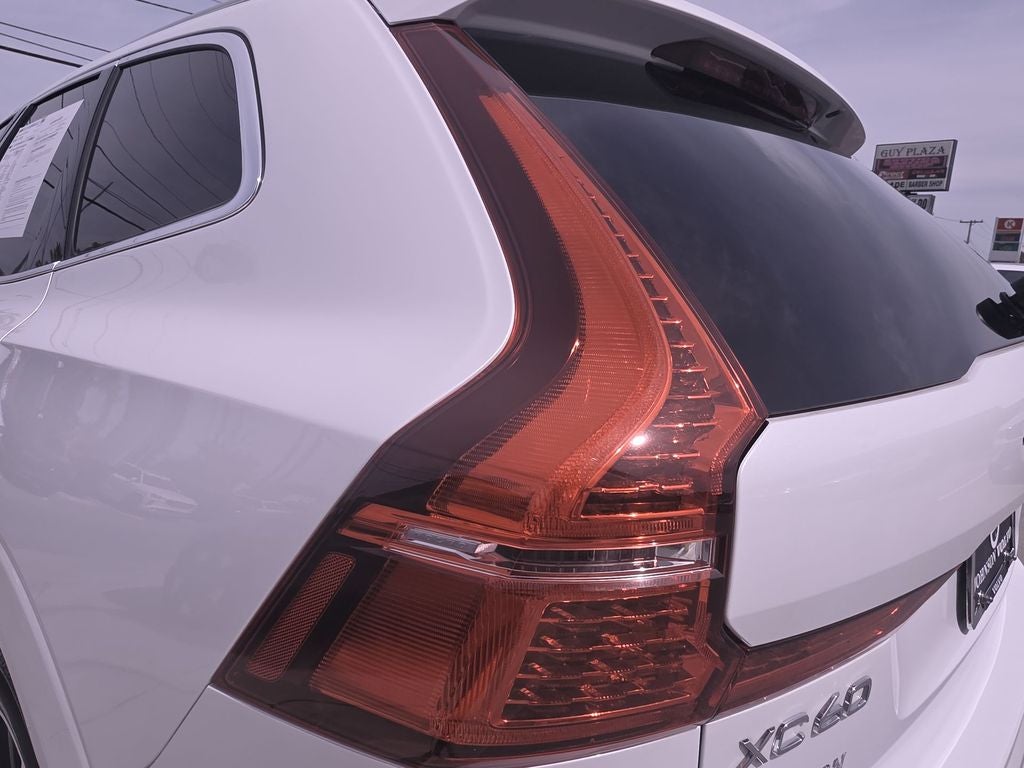 2022 Volvo XC60 B5 Inscription