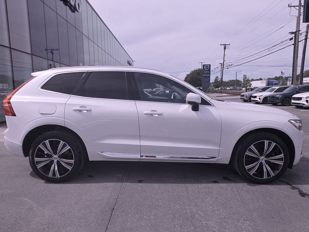 2022 Volvo XC60 B5 Inscription
