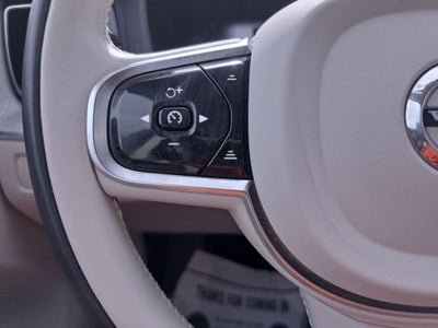 2023 Volvo XC60 B5 Plus Bright Theme