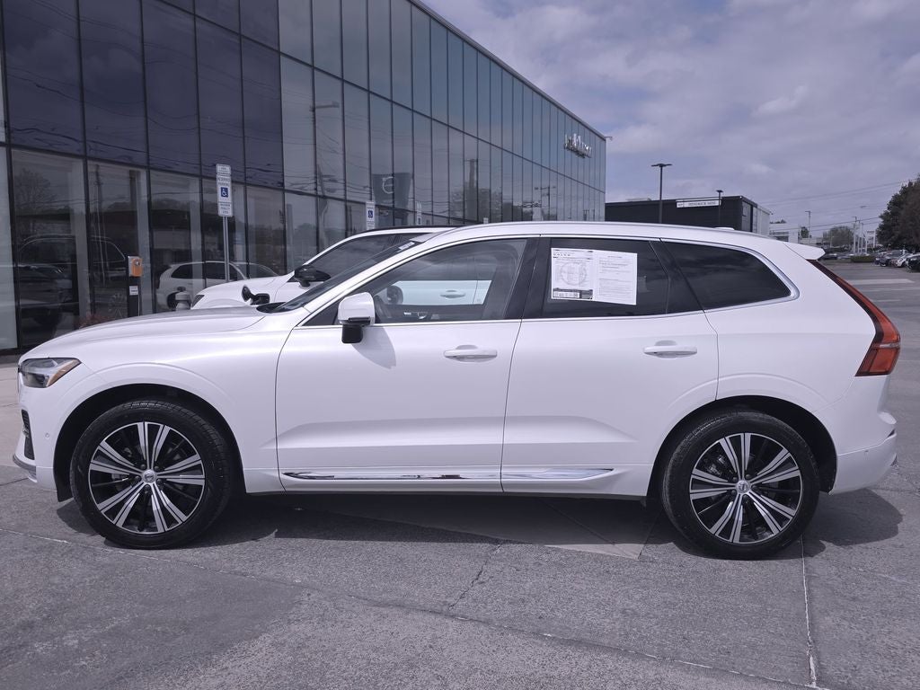 2023 Volvo XC60 B5 Plus Bright Theme
