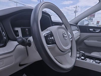 2023 Volvo XC60 B5 Plus Bright Theme