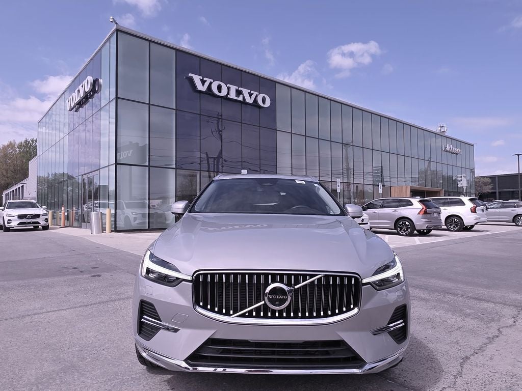 2023 Volvo XC60 B5 Plus Bright Theme