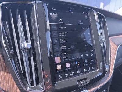 2023 Volvo XC60 B5 Plus Bright Theme