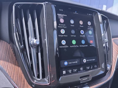 2023 Volvo XC60 B5 Plus Bright Theme