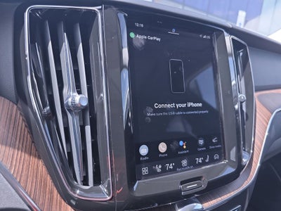 2023 Volvo XC60 B5 Plus Bright Theme