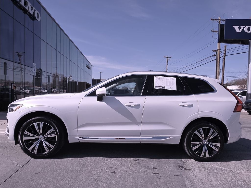 2023 Volvo XC60 B5 Plus Bright Theme