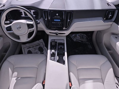 2023 Volvo XC60 B5 Plus Bright Theme