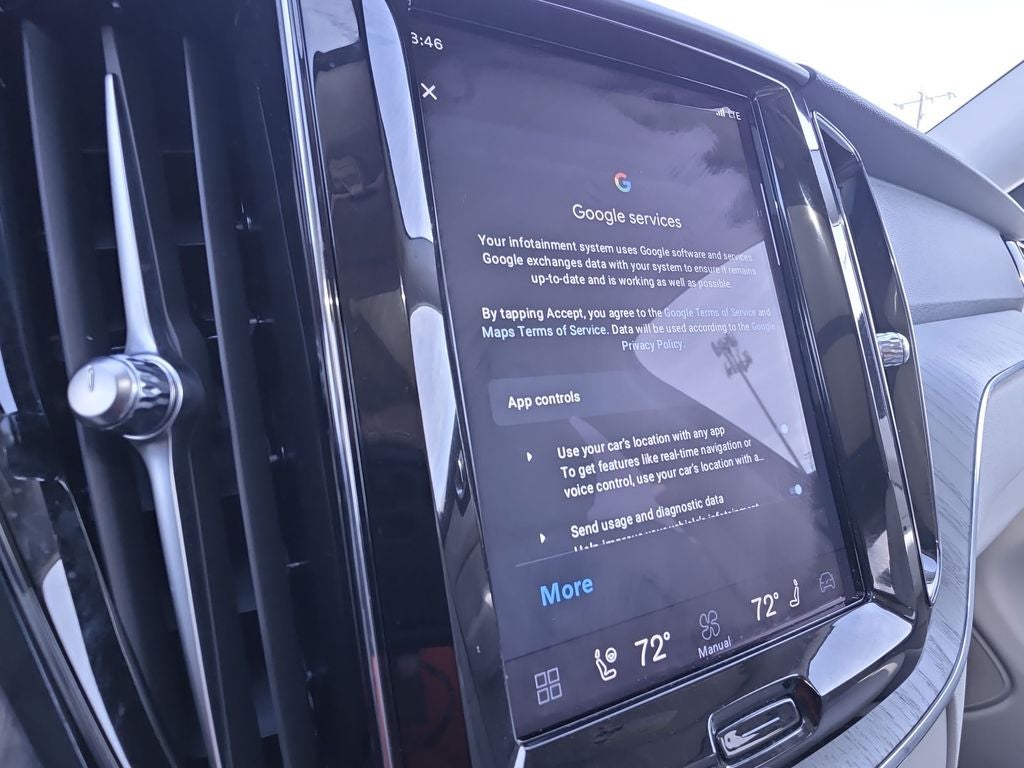 2023 Volvo XC60 B5 Plus Bright Theme