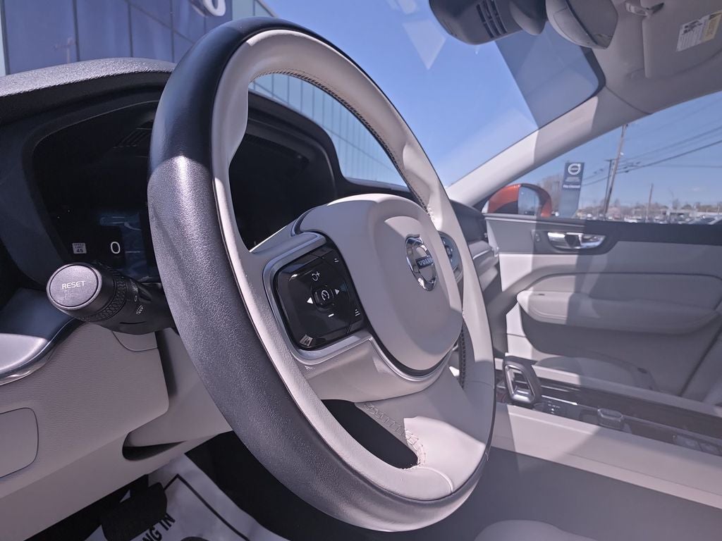 2023 Volvo XC60 B5 Core